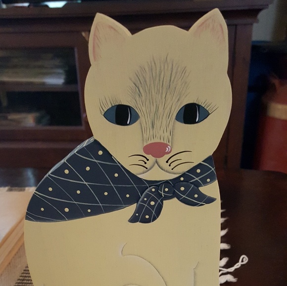 Other - Cute hand painted wood cat